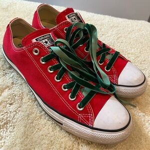Converse Chuck Taylor All Star Low Top Canvas Sneakers Size M9/W11 Christmas Red